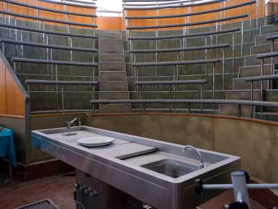 �Facendo parte del comitato tecnico scientifico del Sima ho per� avuto il via libera dai miei colleghi per la riapertura della sala - annuncia trionfante il docente -. L�idea infatti � quella di recuperarla non solo nella vecchia funzione di anfiteatro, ma anche come museo del materiale anatomico�